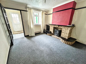 Lounge- click for photo gallery